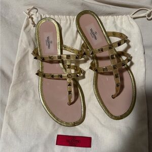 Valentino Gold Leather Rockstud Thong Sandals with Pink Footbed